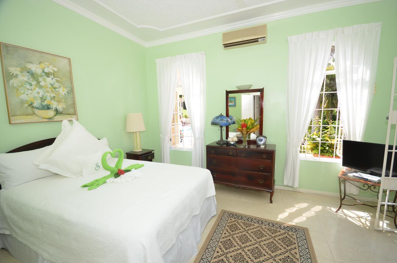 Summerhill Four Bedroom Villa مونتيغو باي المظهر الخارجي الصورة