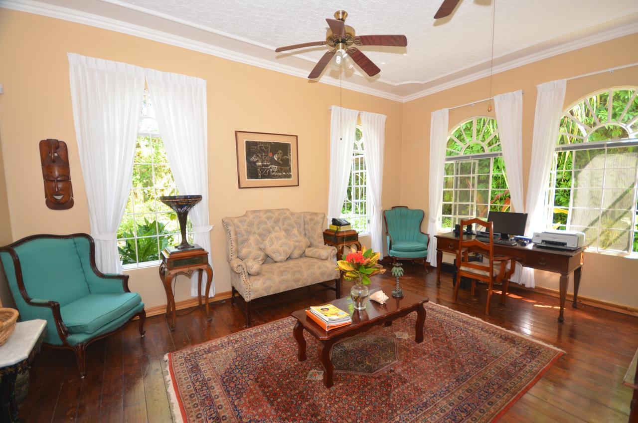 Summerhill Four Bedroom Villa مونتيغو باي المظهر الخارجي الصورة